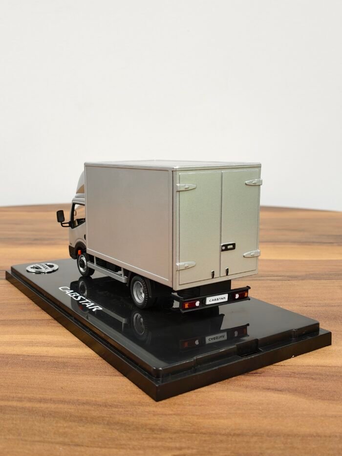 Truck Nissan Cabstar 1:43 Silver - Image 2