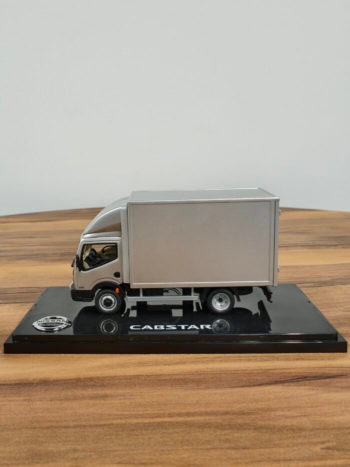 Truck Nissan Cabstar 1:43 Silver - Image 4
