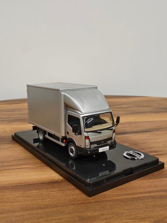 Truck Nissan Cabstar 1:43 Silver - Image 3