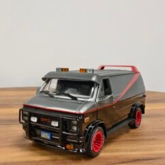 1983 GMC Vandura 1:24 Black & Gray