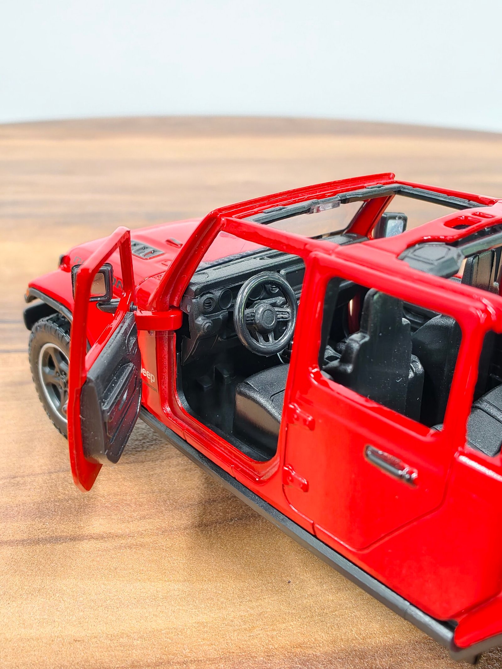 2021 Jeep Gladiator Rubicon 1:24 Red - Image 5