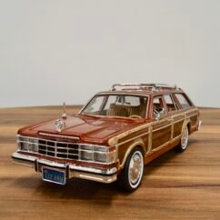 1979 Chrysler Lebaron Town & Country 1:24 Brown