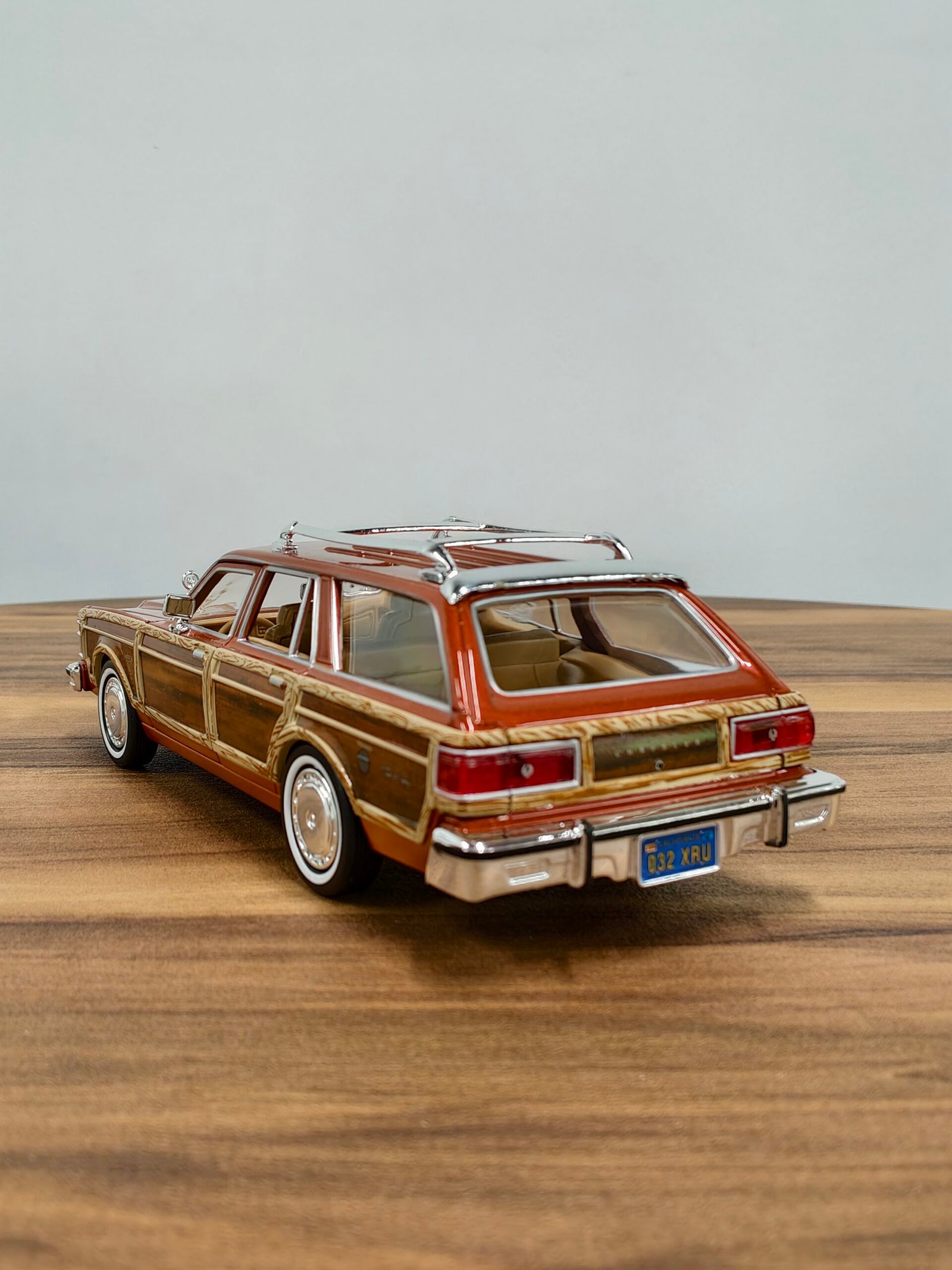 1979 Chrysler Lebaron Town & Country 1:24 Brown - Image 4