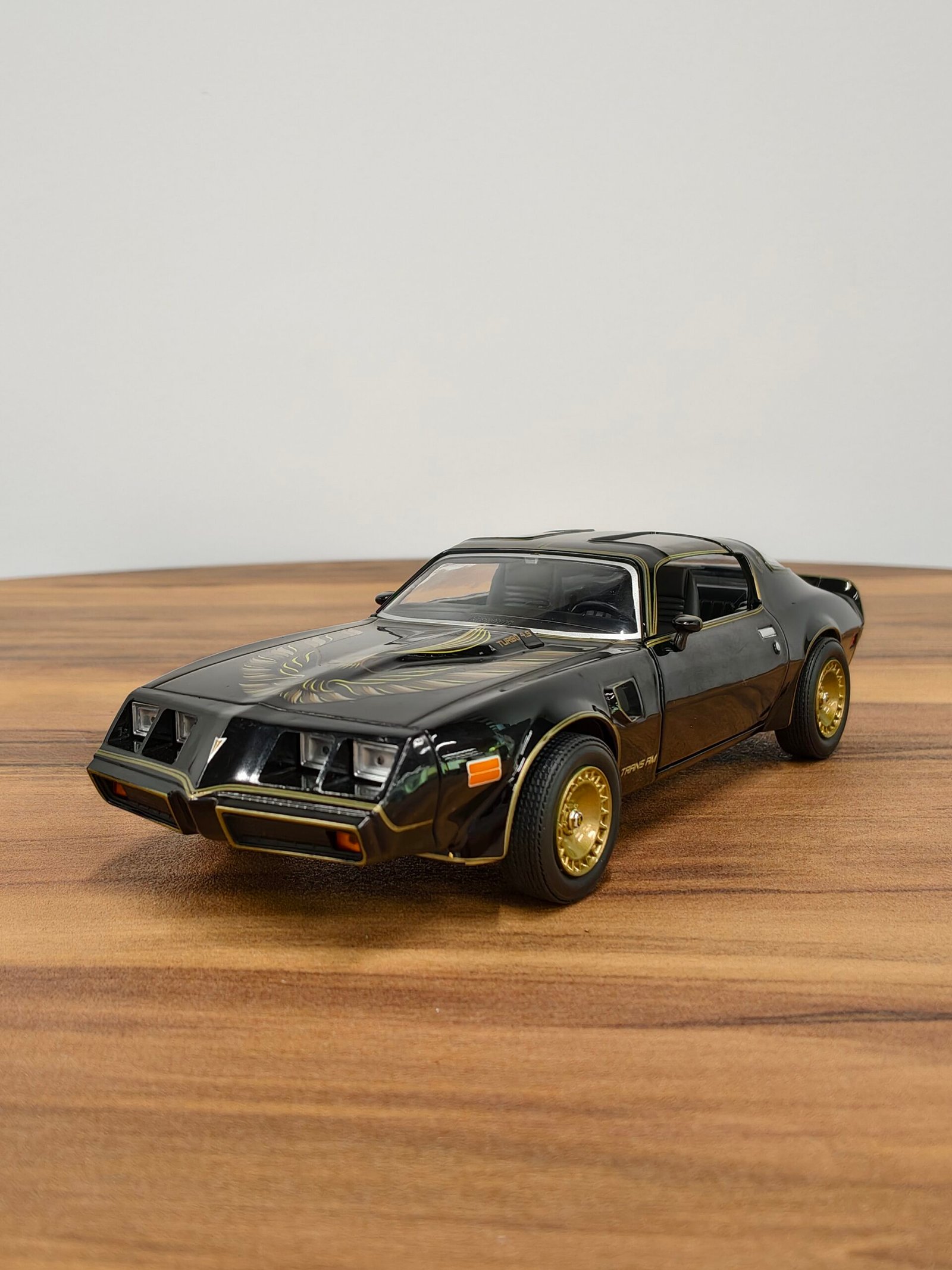 1980 Pontiac Firebird T/A 1:24 Black