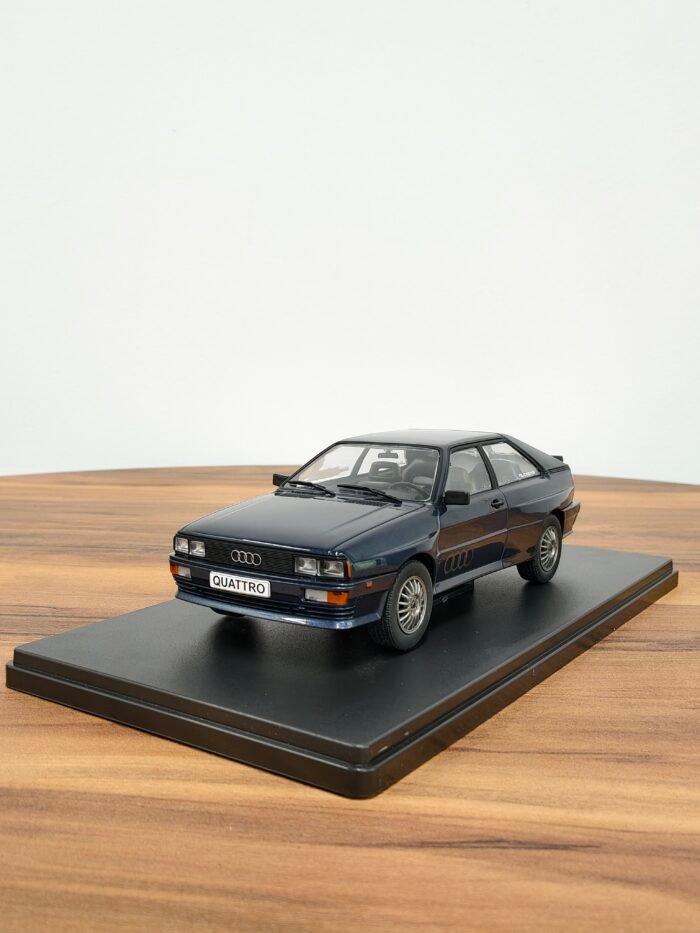 Audi Quattro B2 1:24 Bleu