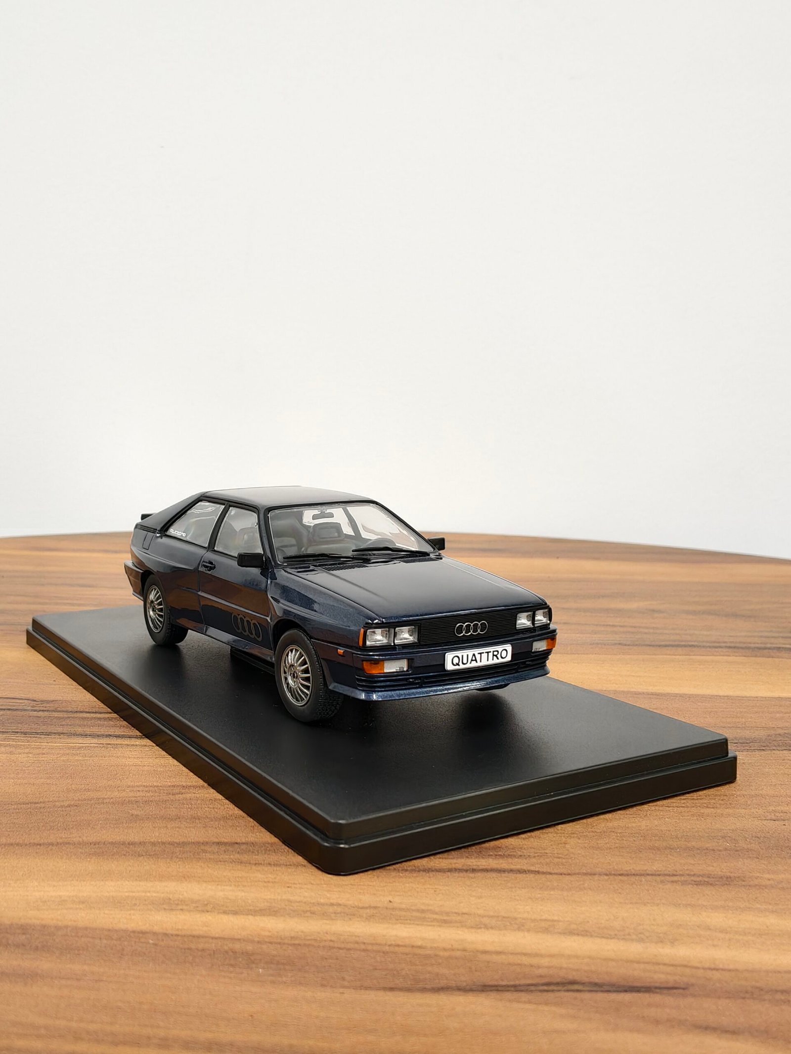 Audi Quattro B2 1:24 Bleu - Image 2