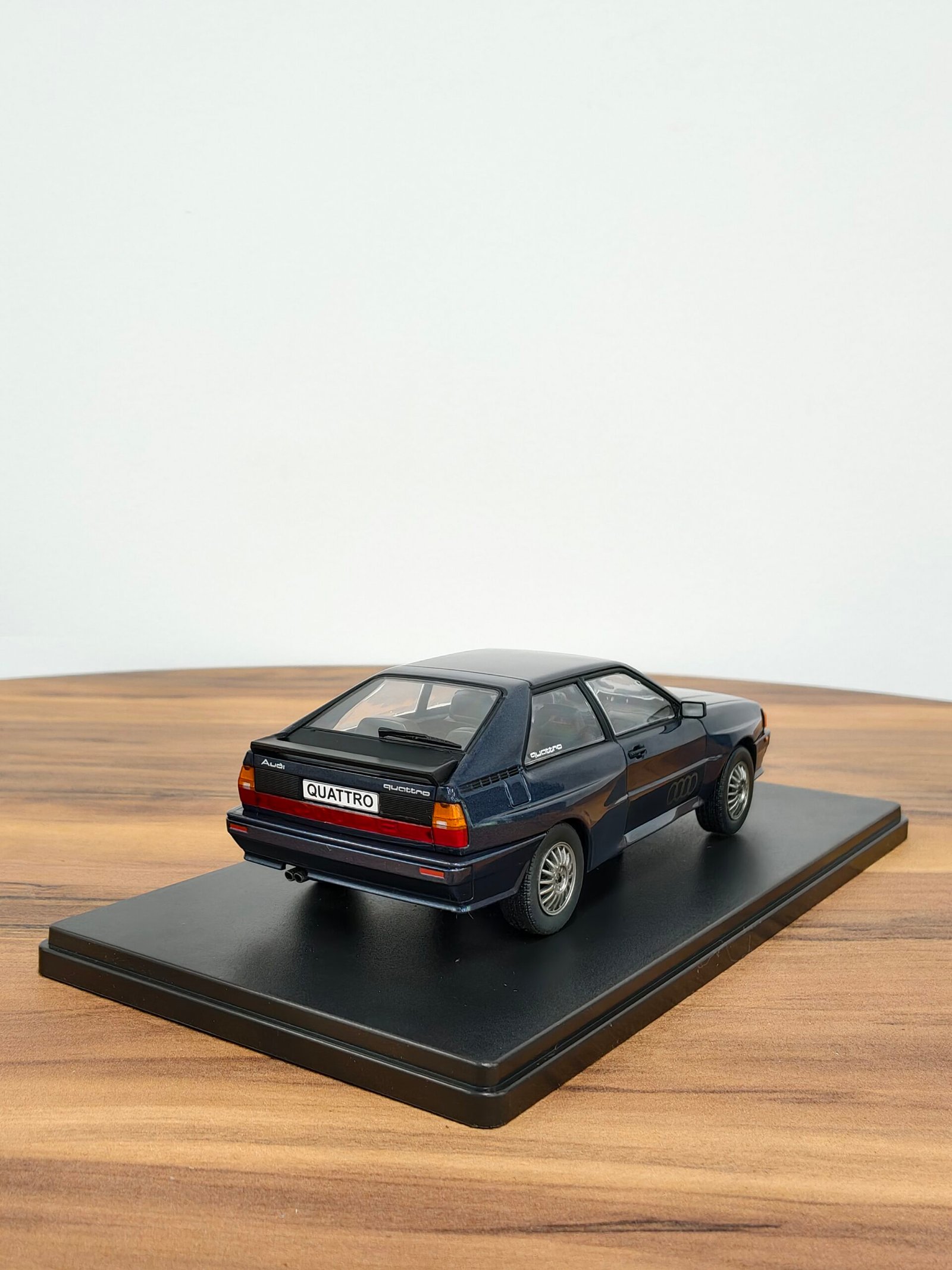 Audi Quattro B2 1:24 Bleu - Image 5