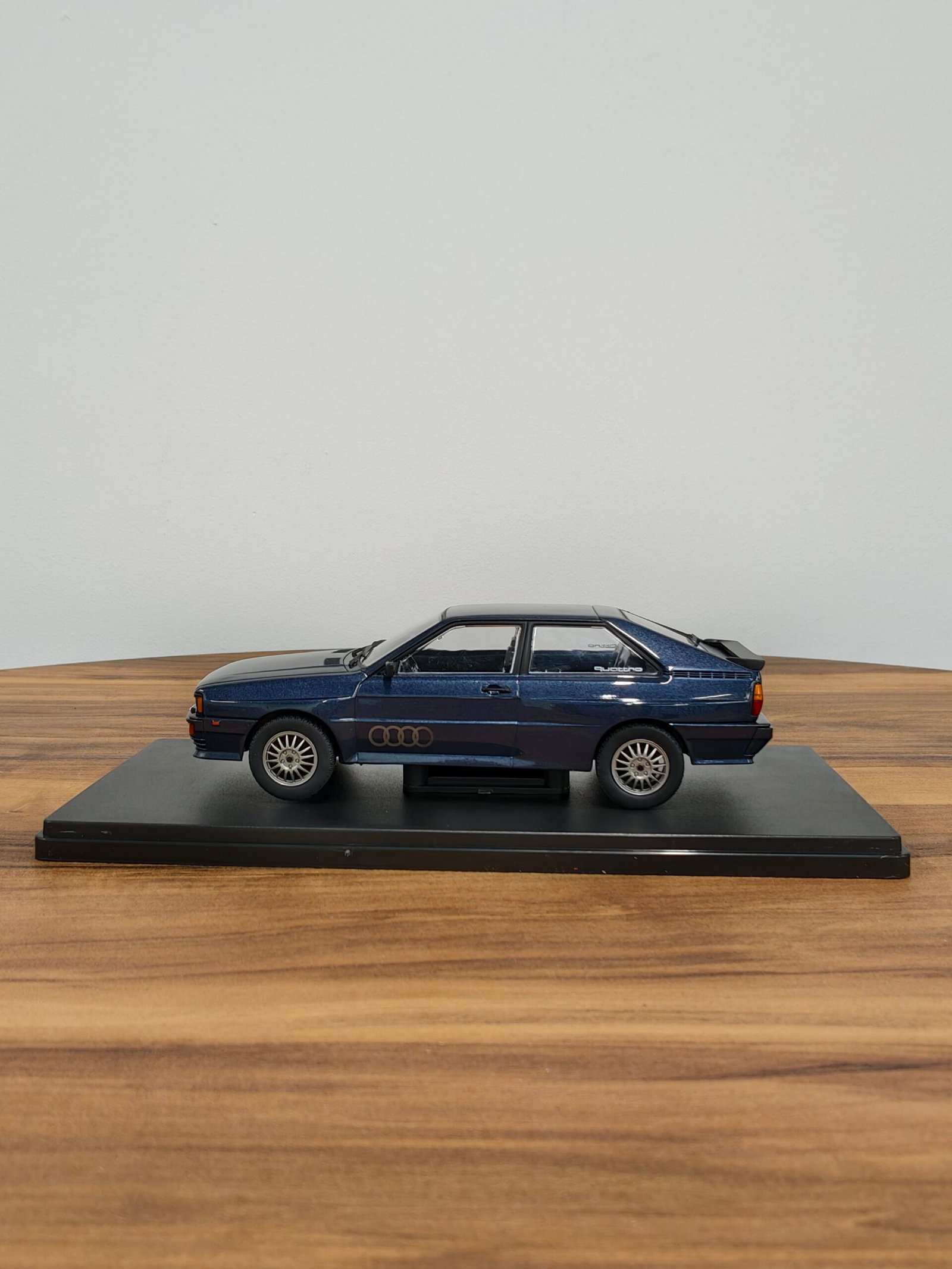Audi Quattro B2 1:24 Bleu - Image 3