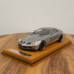Mercedes Benz SLR Mclaren 722 Gray 1:18