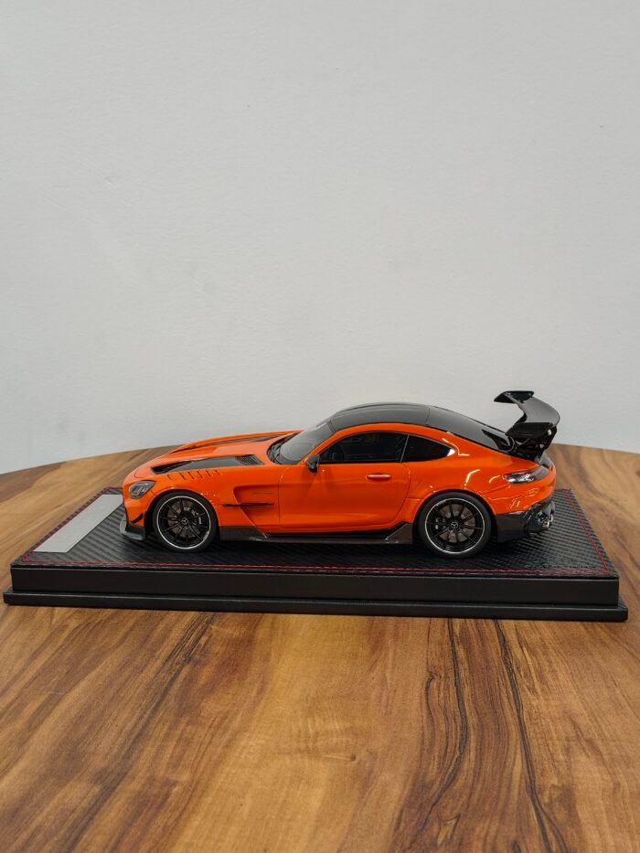 Mercedes benz AMG GT Black Series (Orange) 1:18 - Image 3