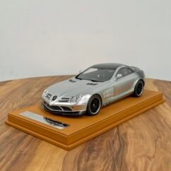 Mercedes Benz SLR Mclaren 722 Gray 1:18