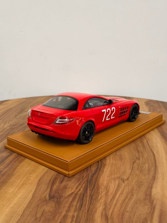 Mercedes Benz SLR Mclaren 722 Red 1:18 - Image 4
