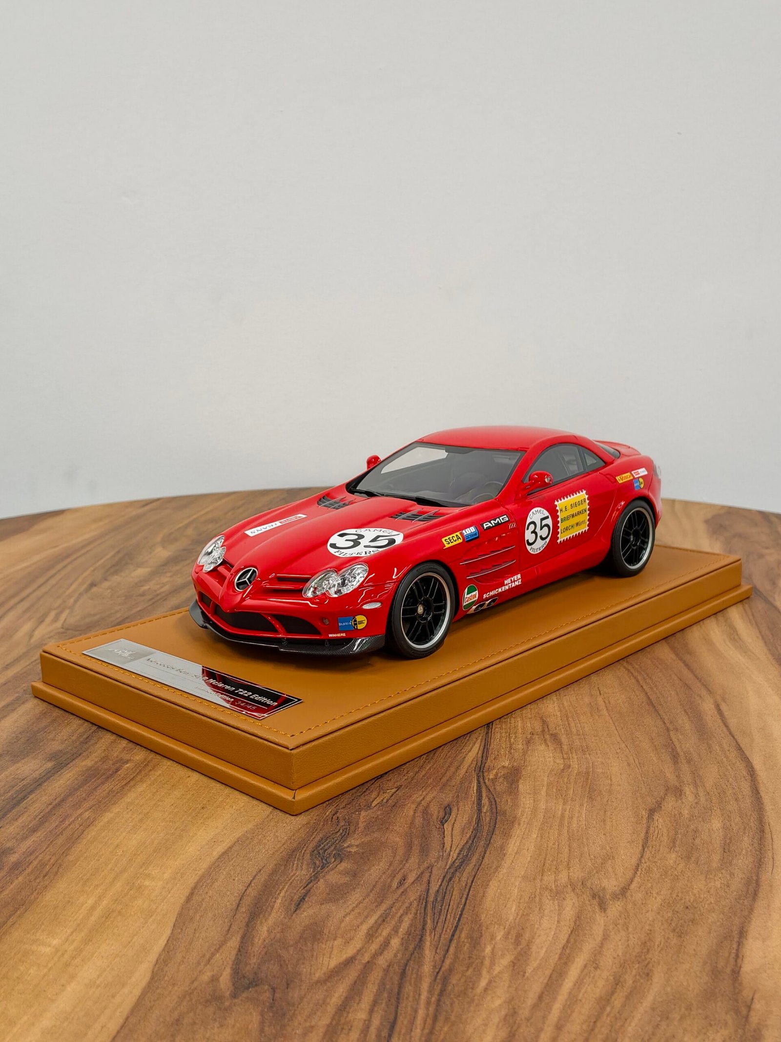 Mercedes Benz SLR Mclaren 722 Red 1:18