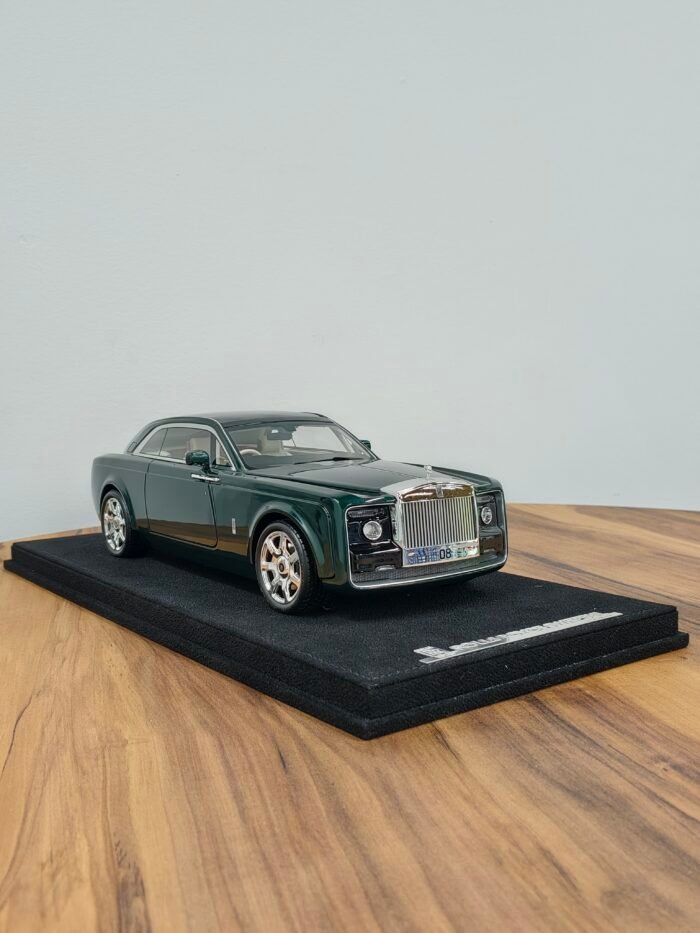 Rolls Royce Sweptail 1:18 Green - Image 2