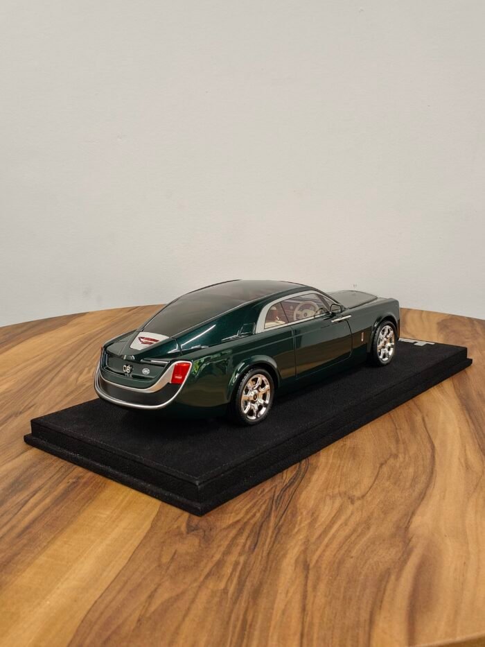 Rolls Royce Sweptail 1:18 Green - Image 4