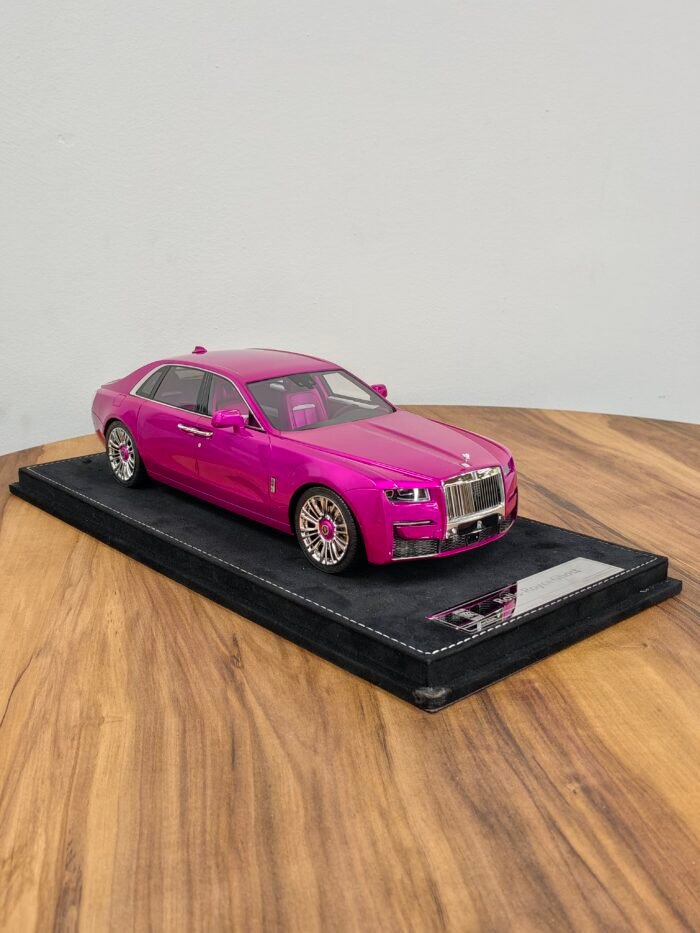 Rolls Royce Ghost 1:18 Pink - Image 2