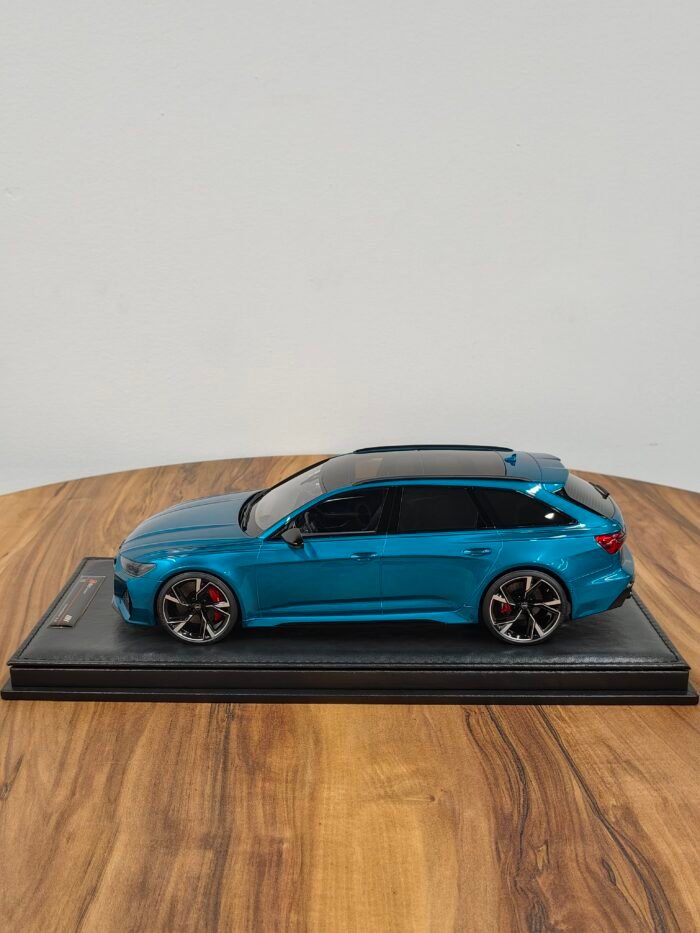 AUDI RS6 Avant (C8) 1:18 - Image 6