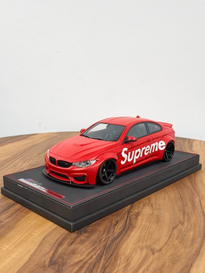 BMW M4 Supreme Liberty Walk 1:18 Red