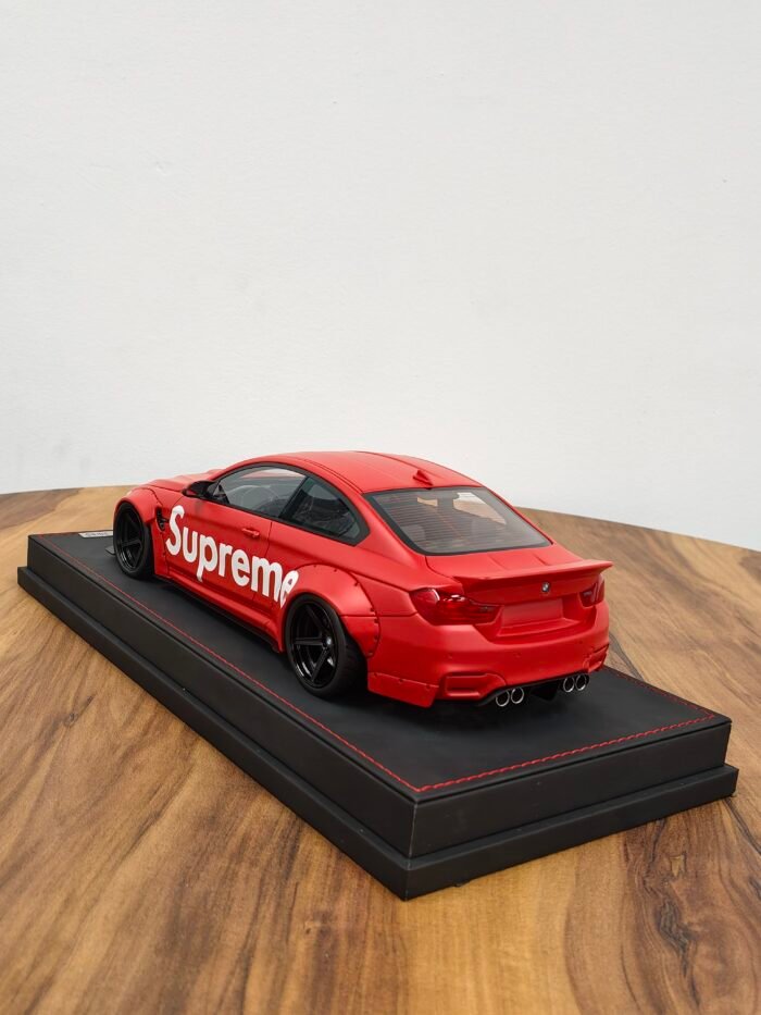 BMW M4 Supreme Liberty Walk 1:18 Red - Image 2