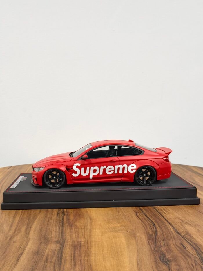 BMW M4 Supreme Liberty Walk 1:18 Red - Image 4