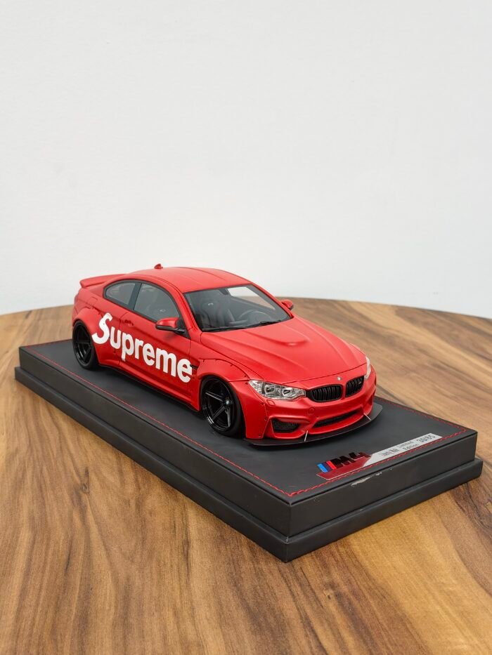 BMW M4 Supreme Liberty Walk 1:18 Red - Image 3