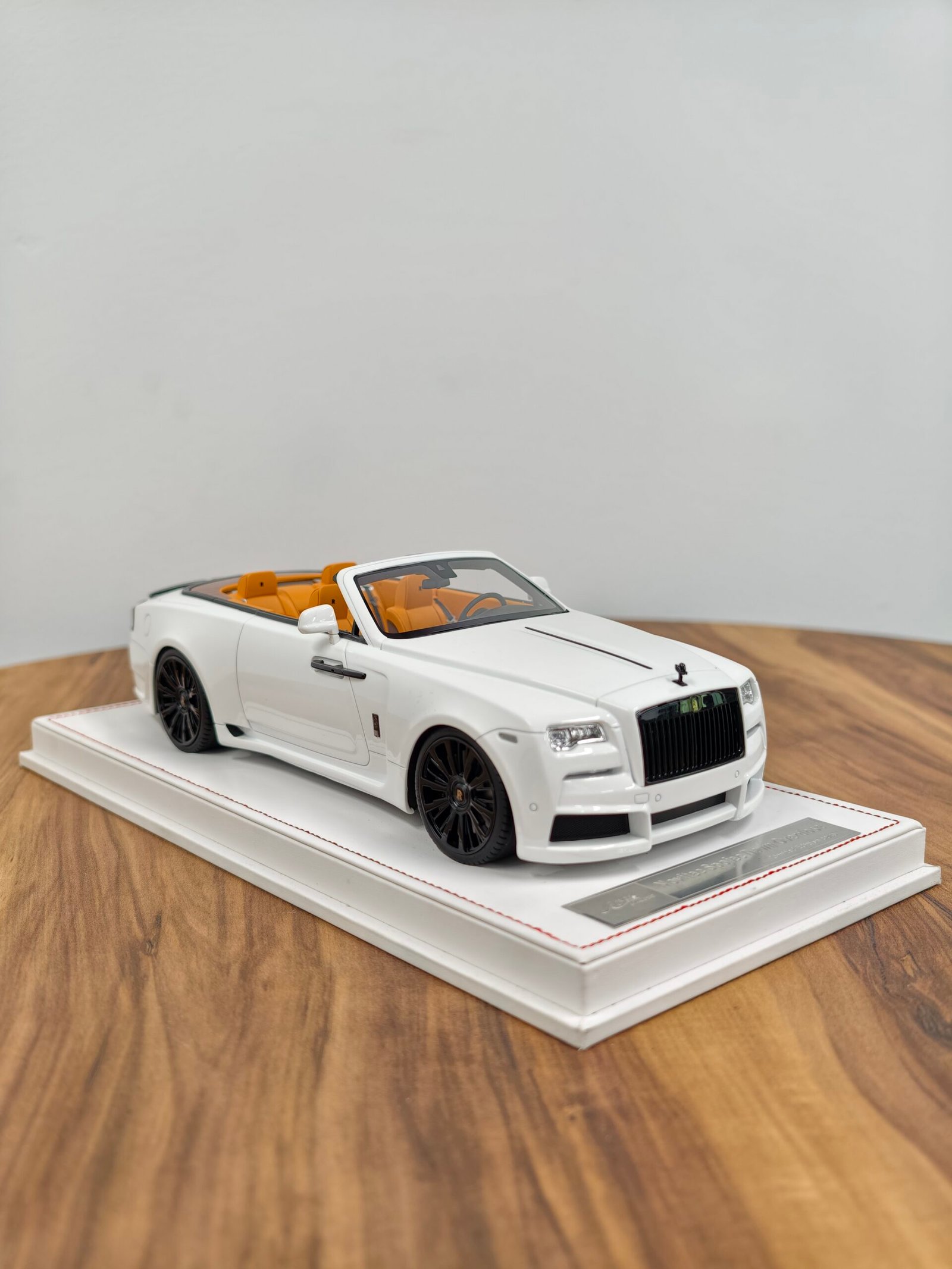 Rolls Royce Dawn Novitec Overdose 1:18 white - Image 6