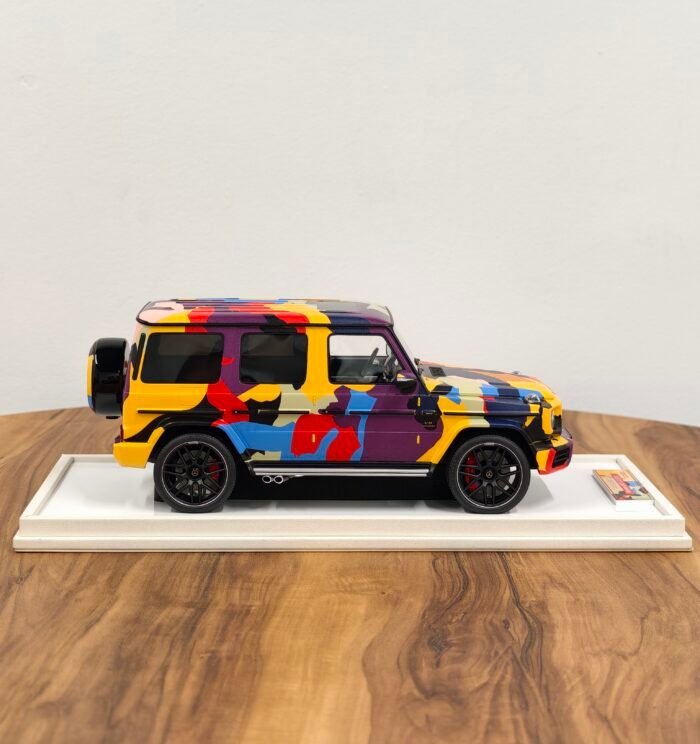 Mercedes Benz-AMG G63 (2021) Camouflage 1:18 - Image 3
