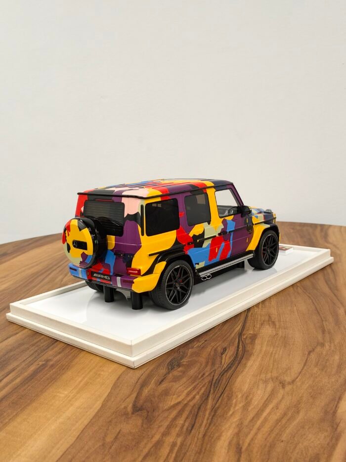 Mercedes Benz-AMG G63 (2021) Camouflage 1:18 - Image 4