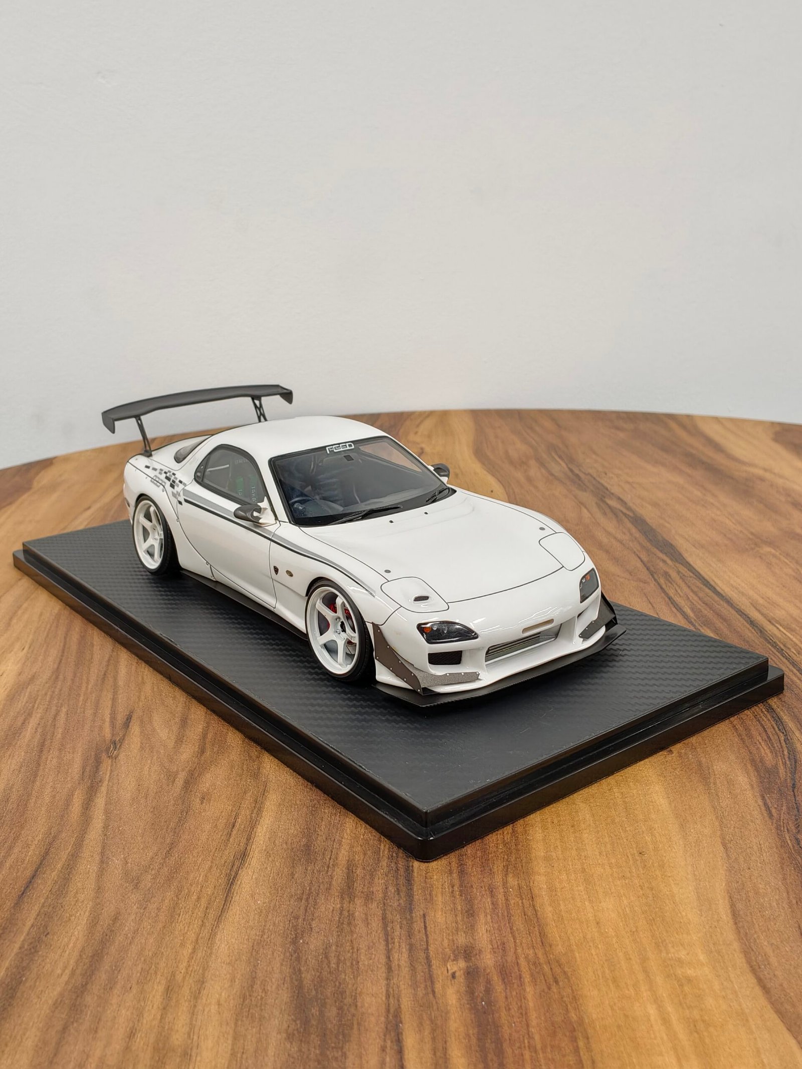 Mazda RX -7 FD3S White 1:18 - Image 2