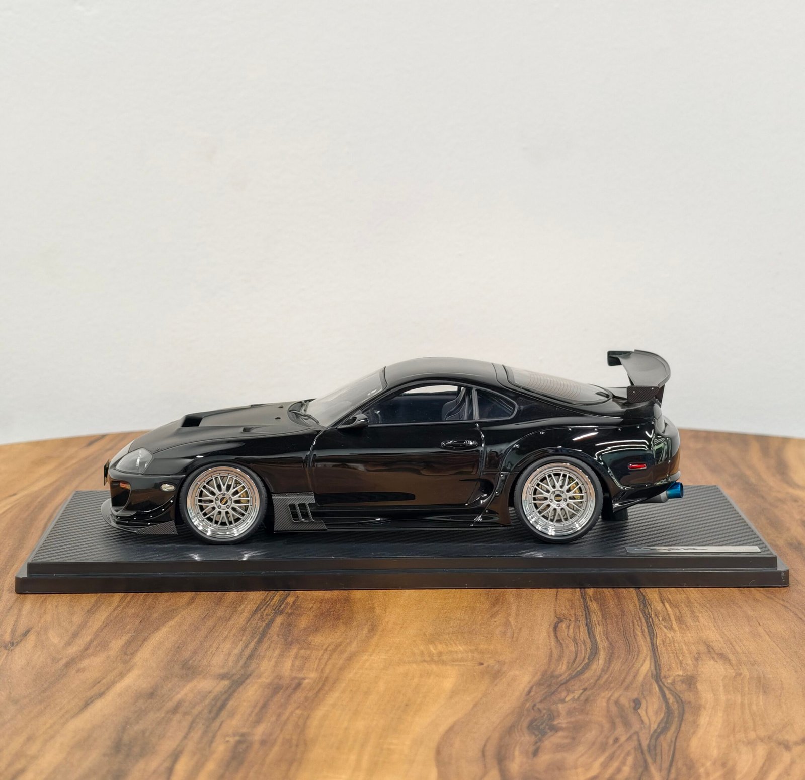 Toyota Supra (JZA80) RZ 1:18 Black - Image 3