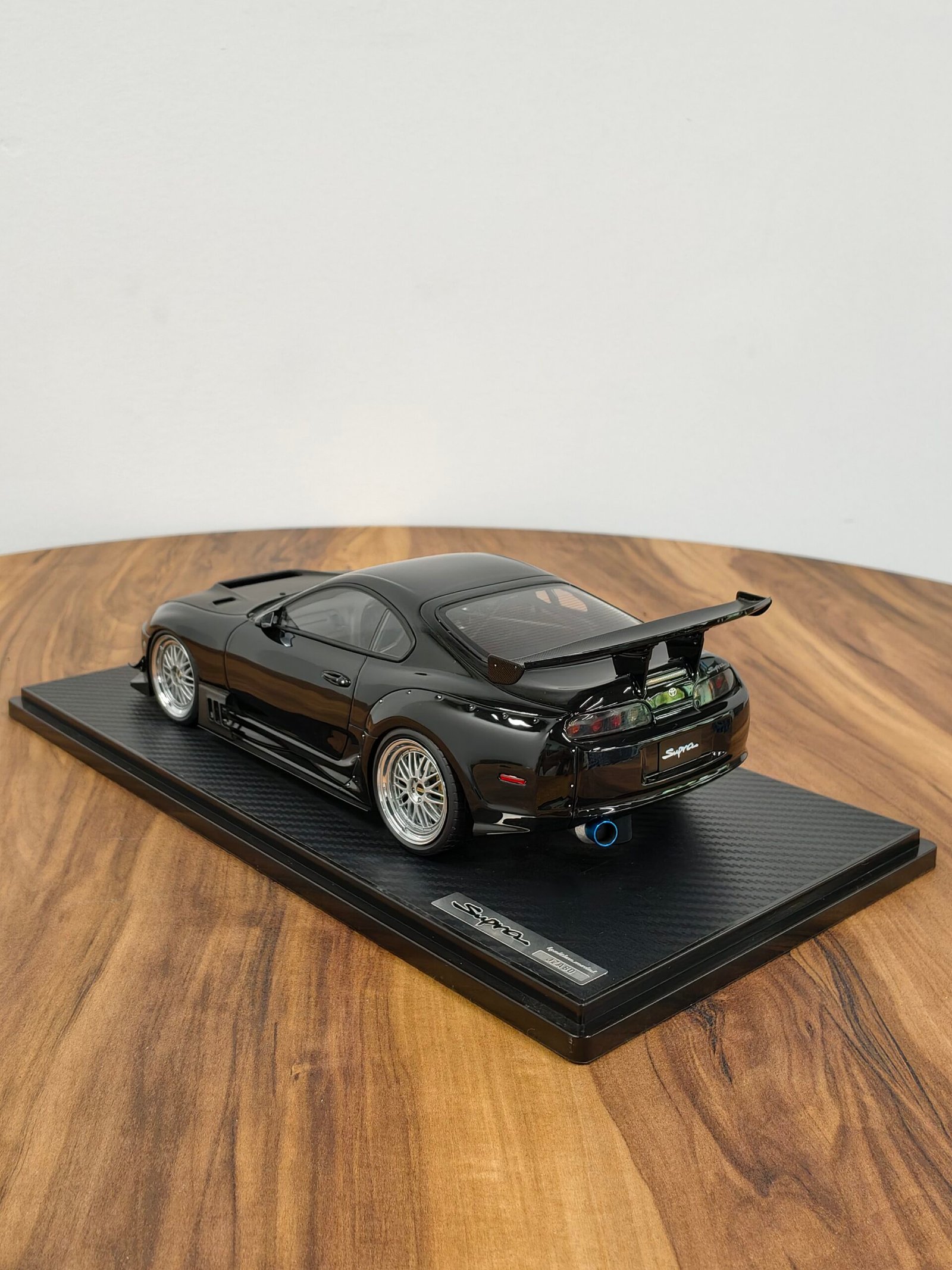 Toyota Supra (JZA80) RZ 1:18 Black - Image 4
