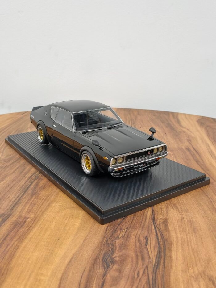 Nissan GT-R Skyline 1:18 Black - Image 2