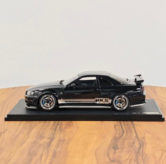 Nissan Skyline GT-R (BNR34) 1:18 Black - Image 3