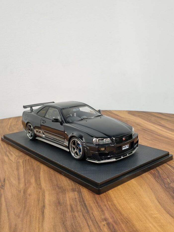 Nissan Skyline GT-R (BNR34) 1:18 Black - Image 2
