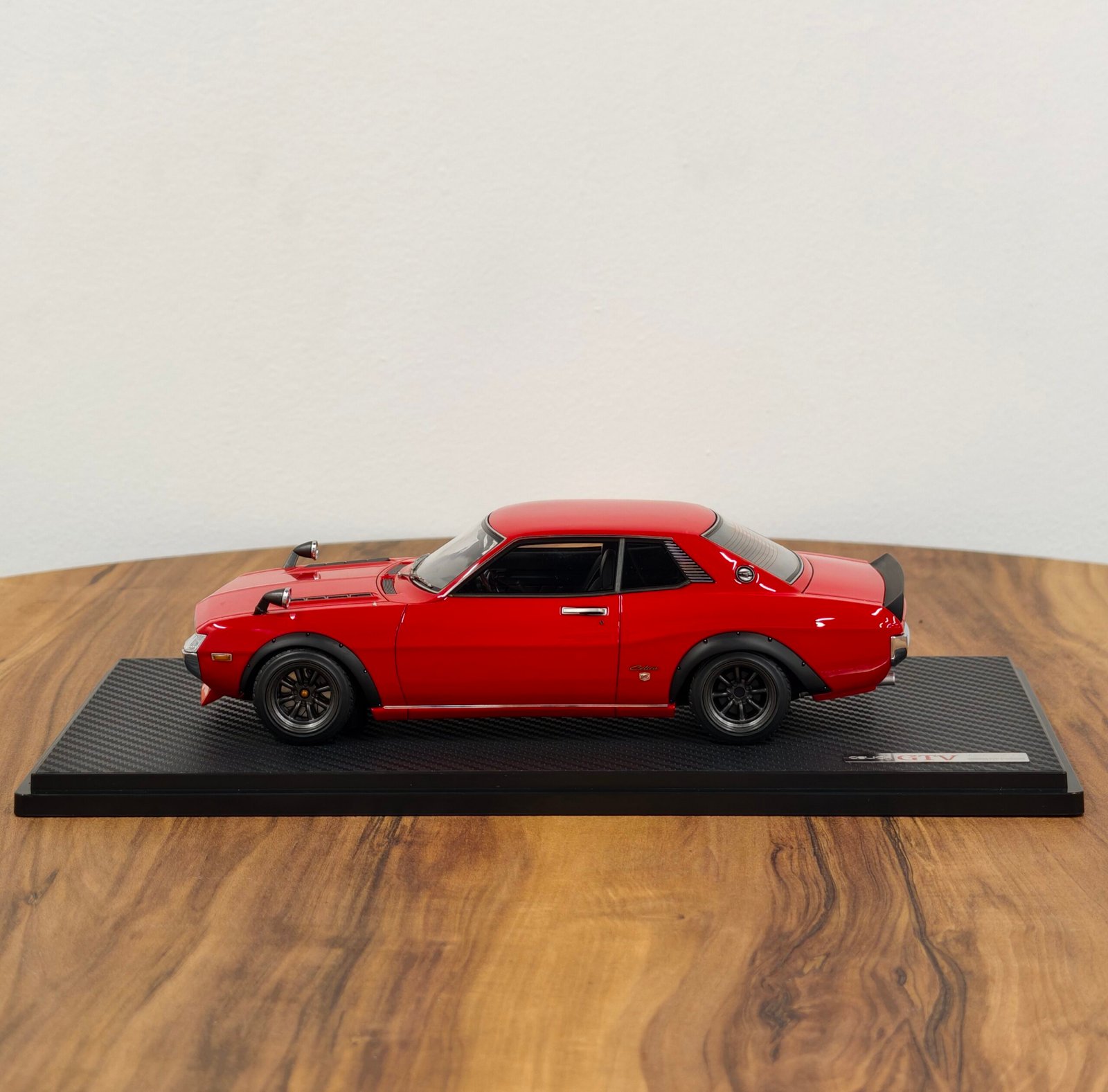 Toyota Celica 1600GTV TA22 Red 1:18 - Image 3