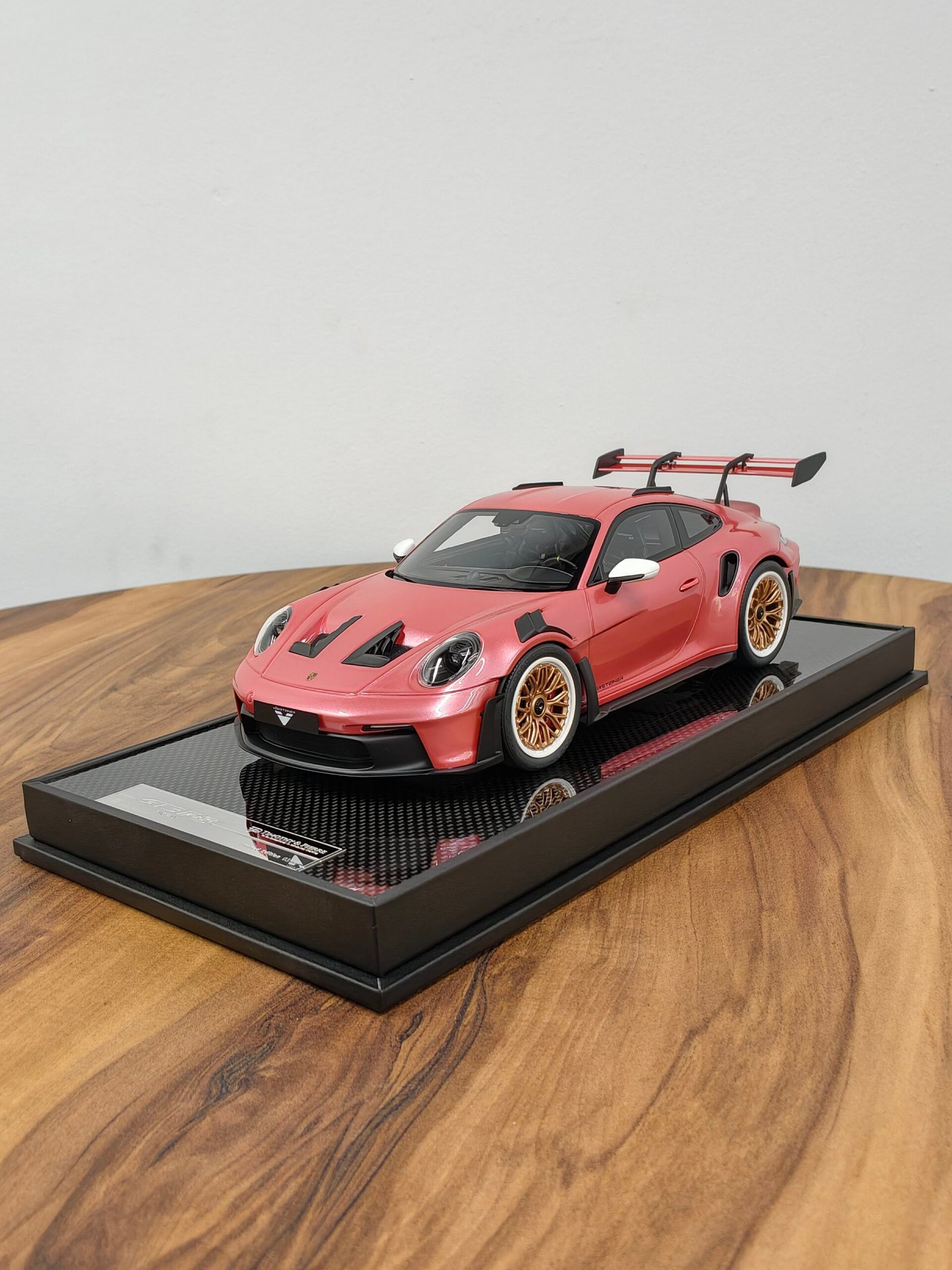 Porsche 911 Gt3 Rs 1:18 Pink