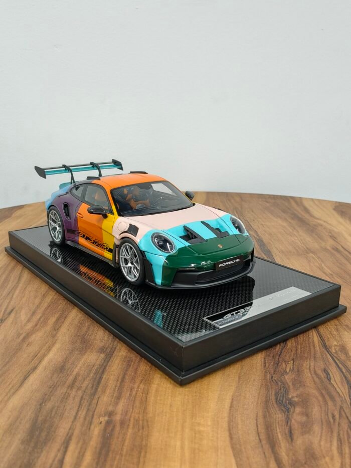 Porsche 911 GT3 Rs 1:18 Paul Smith - Image 3