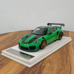 Porsche 911 GT2 RS MR 1:18 Green