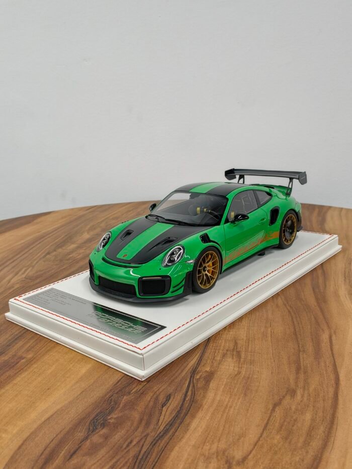 Porsche 911 GT2 RS MR 1:18 Green