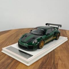 Porsche 911 GT2 RS MR 1:18 Green