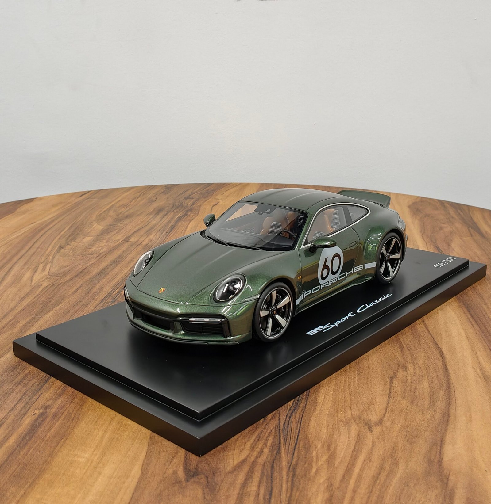 Porsche 911 Sport Classic 1:18 Green