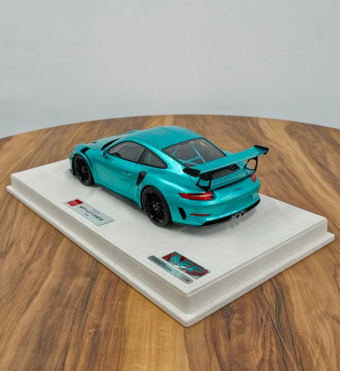 Porsche 911 GT3 RS 2018 Green 1:18 - Image 4