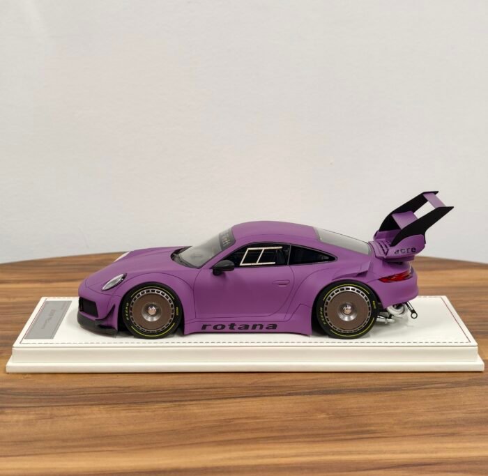 Porsche 991 RWB Carrera S 1:18 - Image 4