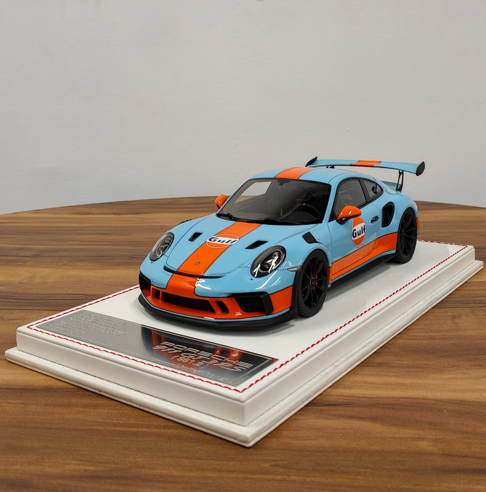 Porsche 991 GT3RS MR gulf 1:18