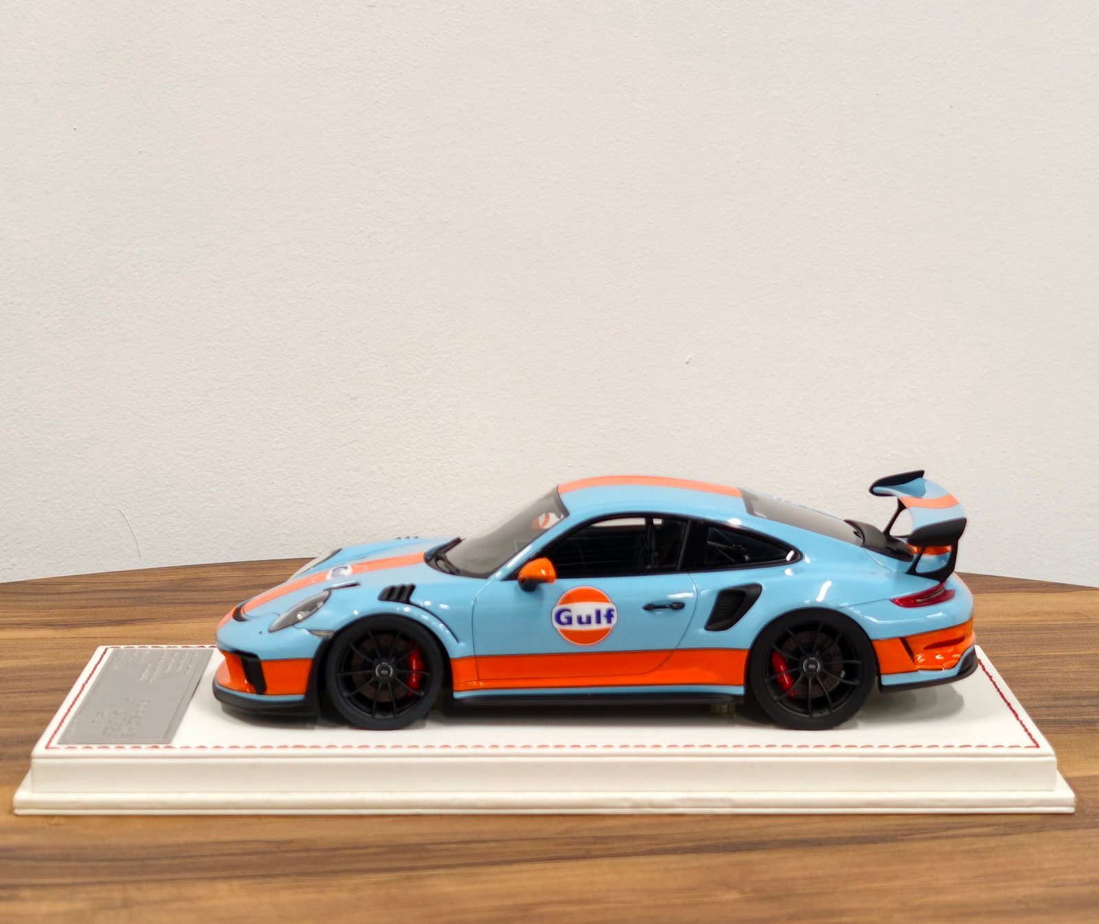 Porsche 991 GT3RS MR gulf 1:18 - Image 4