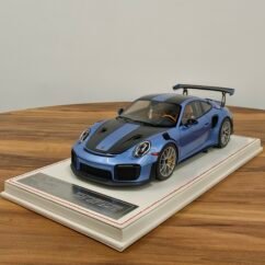 Porsche 991 GT2RS 1:18 (GEMINI METALLIC)