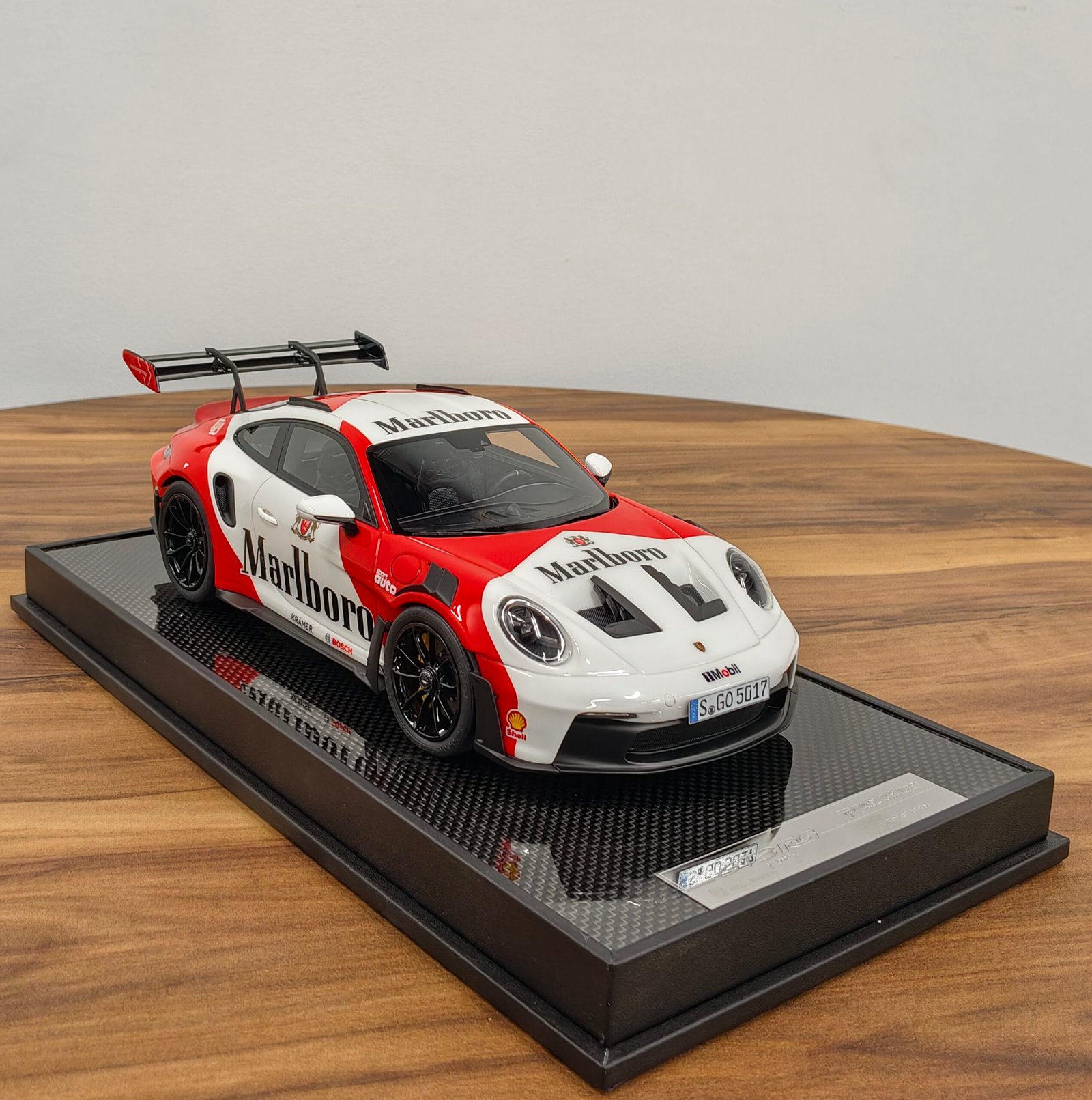 Porsche 991 GT3RS Marlboro TIMOTHY & PIERRE 1:18 - Image 3