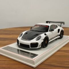 Porsche 911 GT2 RS MR 1:18 White