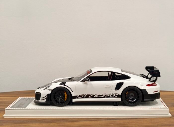 Porsche 911 GT2 RS MR 1:18 White - Image 3
