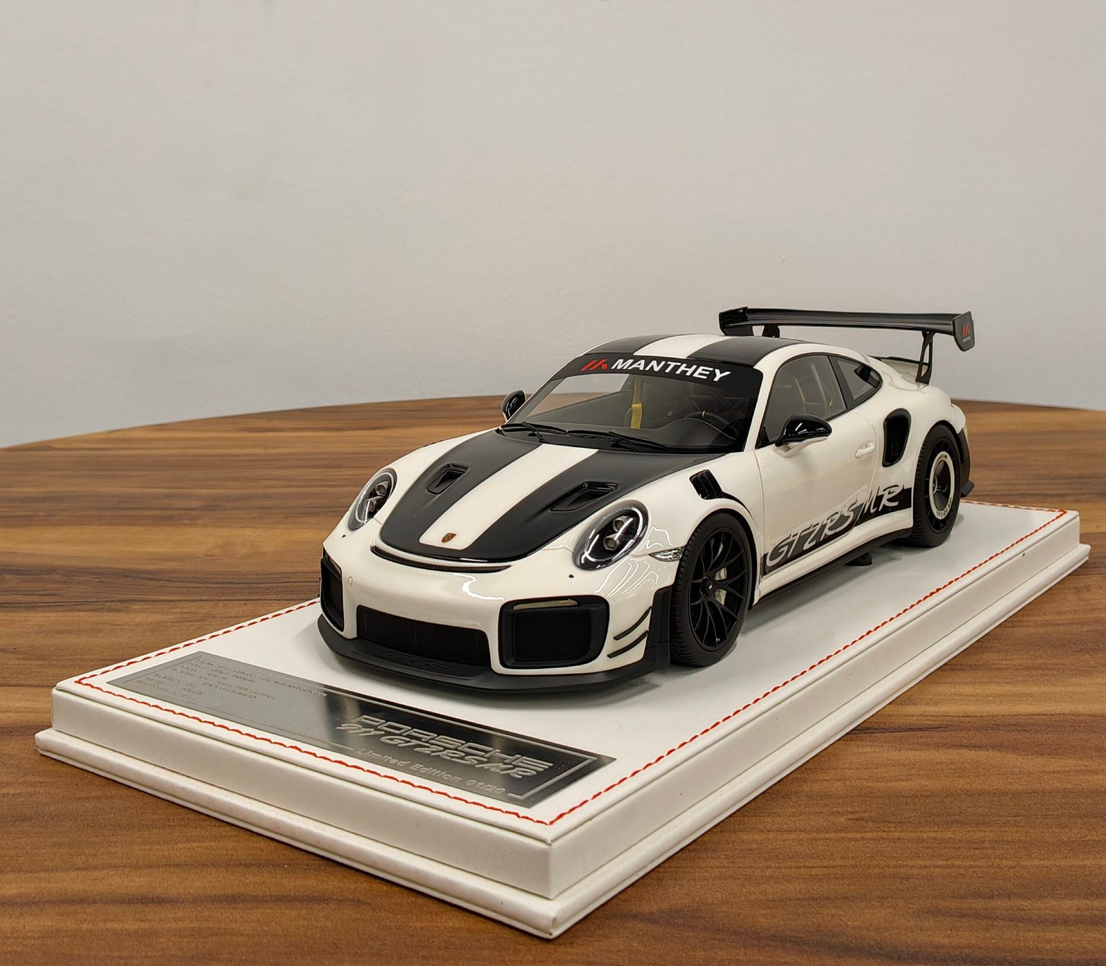 Porsche 991 GT2RS MR 1:18 Manthey